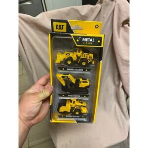 CAT  Collectible Diecast Vehicle Set Wheel Loader, Steam Roller & Excavator MB